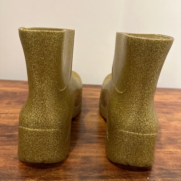 Brand New Bottega Veneta Puddle Ankle Boots. AVAILABLE TILL 06/01 - Picture 8 of 10